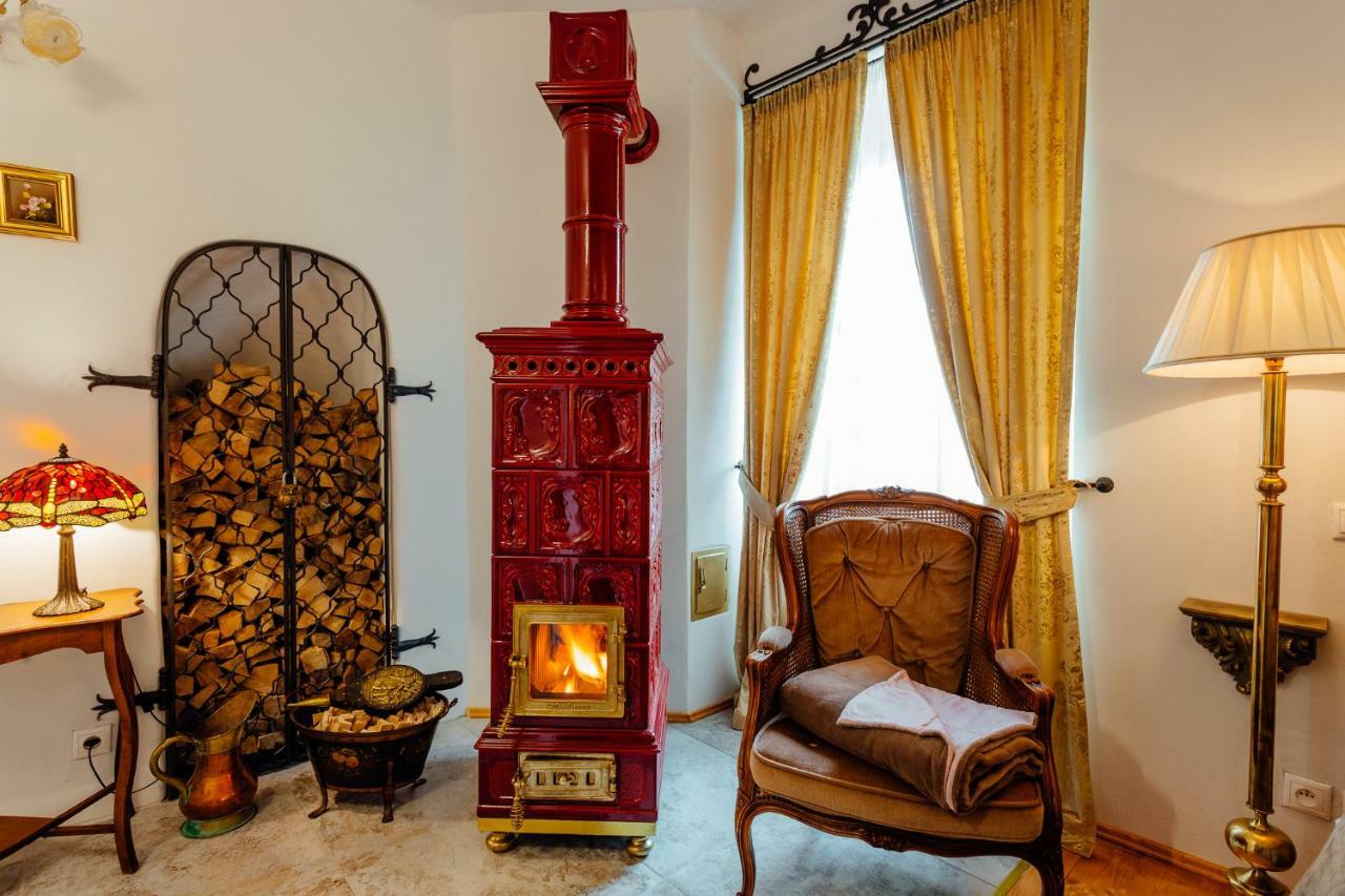 Strieborny Dvor Appartement Banská Štiavnica Buitenkant foto